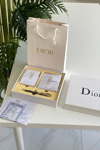 طقم ديور محفظه،محفظه بطايق، قلم مع ملحقاته