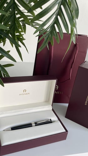 قلم اقنر اسود مع فضي مع ملحقات هاي كوالتي