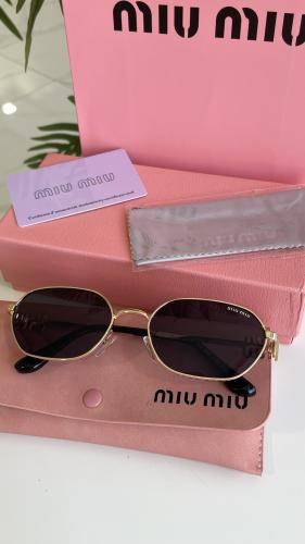 نظاره ميو ميو مع ملحقات