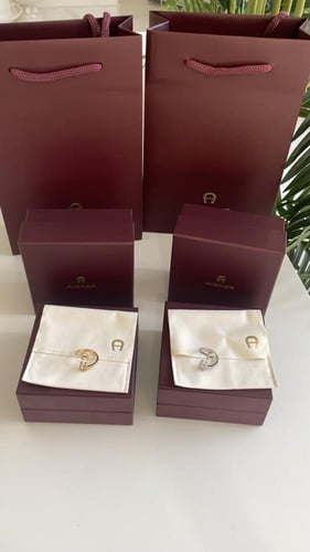 خاتم اقنر نسائي ذهبي او فضي مع ملحقاته