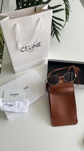 ‏نظارة سيلين فضي مع الملحقات