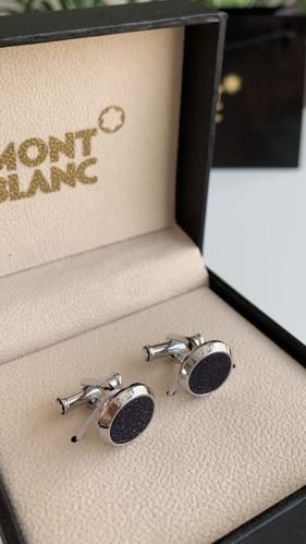 Men's Kaffek with Mont Blanc with accessories