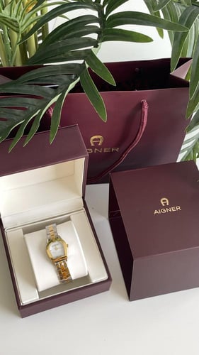 ساعه اقنر حجم صغير ميييني مع ملحقاته