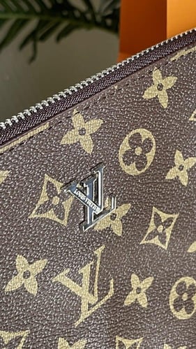 شنطة يد LV هاي كوالتي