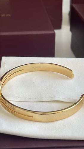 اسوره وخاتم اقنر ذهبي مع ملحقاته