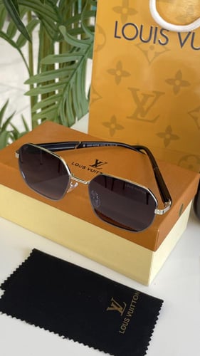 نظارة لويس فيتون مع الملحقات