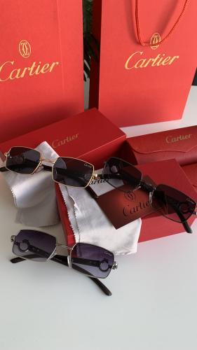 نظارات كارتير ٣ الوان مع ملحقاتها