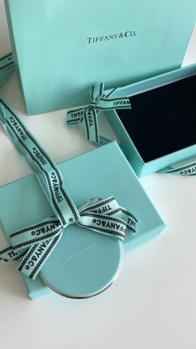 فواحة تيفاني مع ملحقاتها