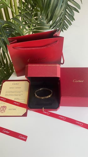 اسورة كارتير ذهبي