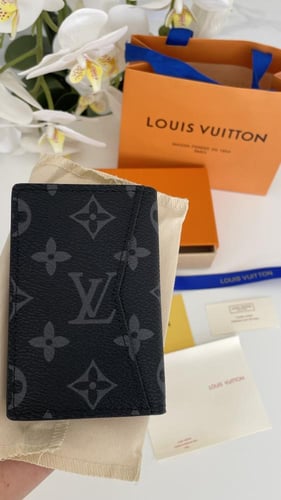 محفظه بطايق LV اسود مع رمادي