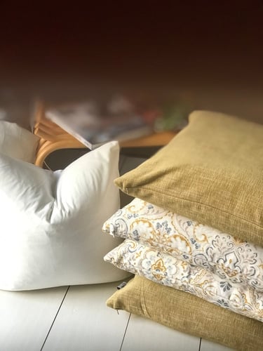 غطاء وسادة شانيل بيراميد