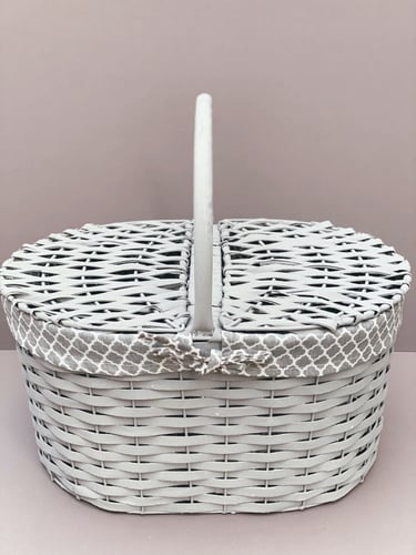 سلة خوص بغطاء متصل - ابيض - رمادي