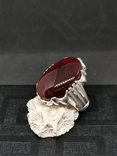 مخاتم الفضة بحجر عقيق يماني كرزي مزعفر بصياغة غلام...