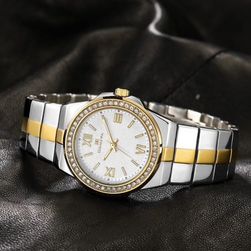 ساعة نسائية فاخرة من جنيفا