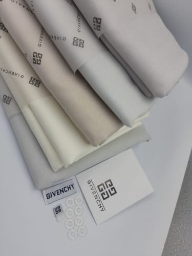 عرض الميجا : قماش جيفنشي صيفي 4 اقمشة والخامس مجان...