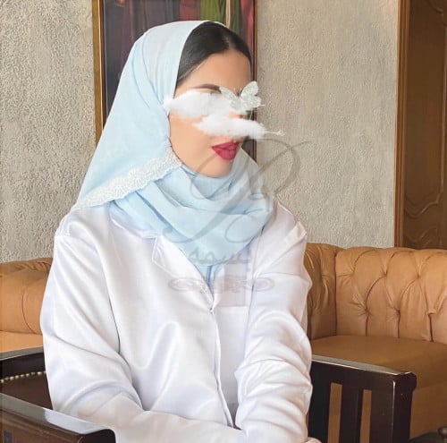 طرحه بوال لون سماوي فاتح بكلفه من الطرفين لون ابيض...