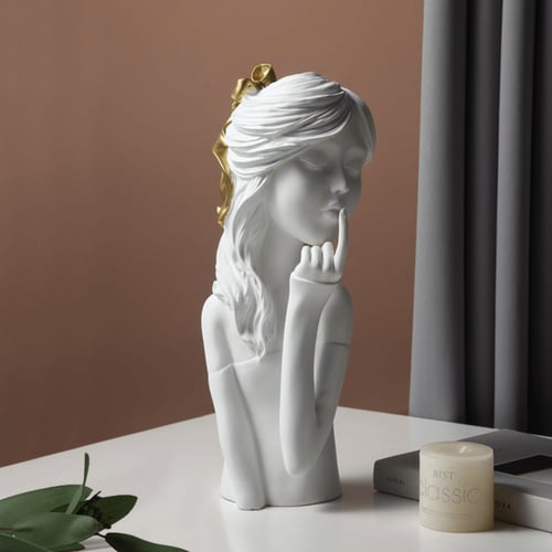 تحفة، بنت مبتهجة