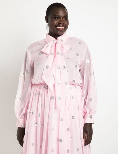 فستان ميدي من الاورغنزا الناعم ودوائر من التطريز