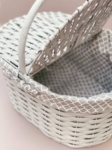 سلة خوص بغطاء متصل - ابيض - رمادي