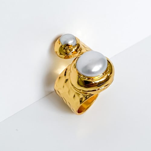 خاتم أنيق , من اللؤلؤ الزراعي الغير منتظم والنحاس...