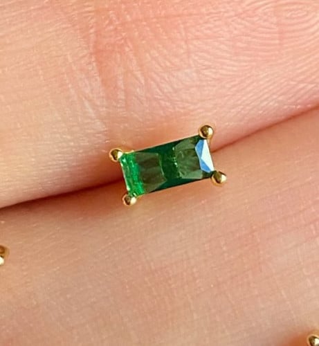 Green rectangle- stud