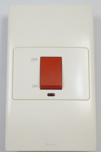 مفتاح مكيف7*14 45 امبير 281073