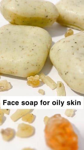 صابونه لبان الذكر وصمغ العربي