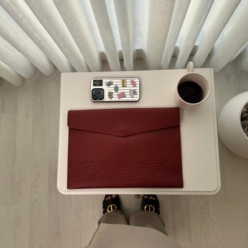 ملف ( عنابي )