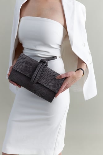 كلاتش بايثون رمادي