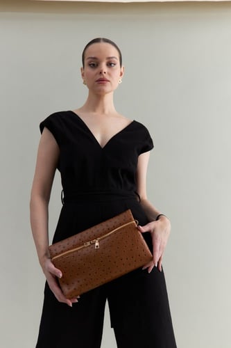 Ostrich clutch