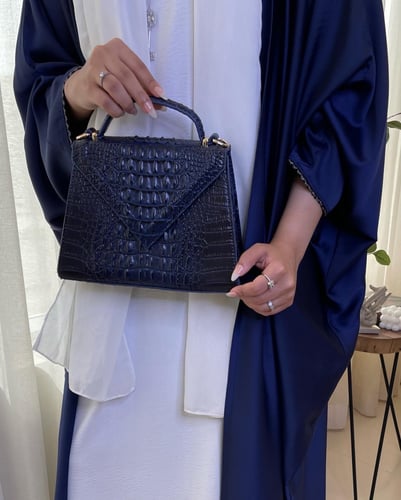 Elegant cross bag