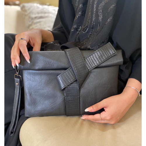 باوتش أسود