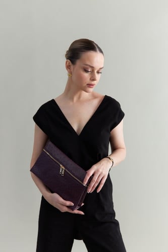 Ostrich clutch