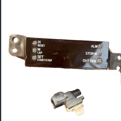 ساعة مع حساس درجة حرارة ربع و شاص وربع من ٢٠١٠ الى...