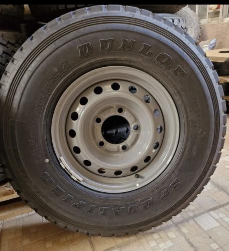 طقم كفرات وجنوط ( ٤ حبات ) ربع وشاص جديدة اصلي وكا...