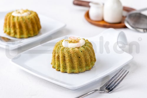 مولتن كيك بالبستاشيو 12 قطعة