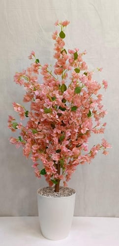 شجرة جهنمية مع قاعدة بلاستيك ارتفاع 140سم عرض الشج...