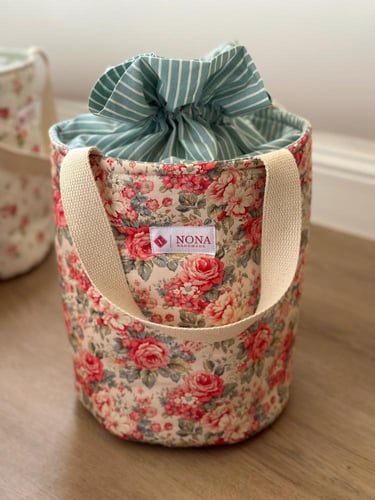 شنطه قهوه أسطوانيه