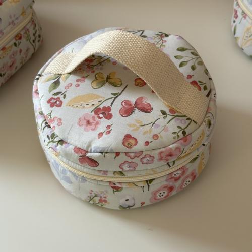 شنطه للتمر او صحون حلا صغيره