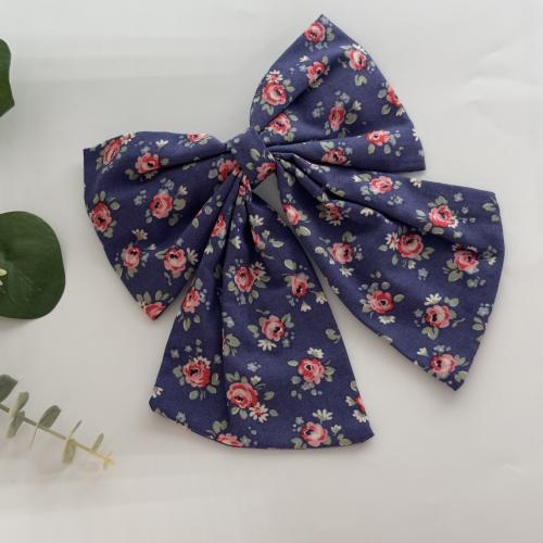 فيونكات شعر كبيره