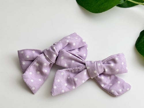 فيونكات شعر صغيره