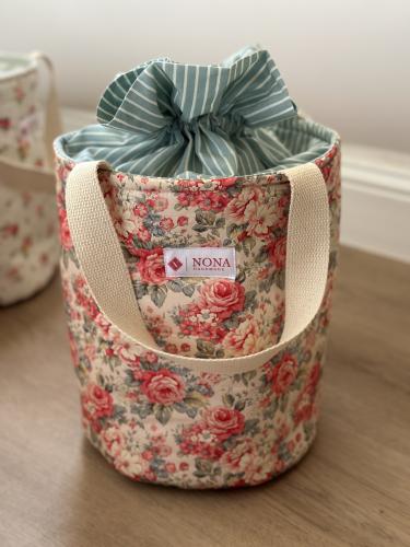 شنطه قهوه أسطوانيه