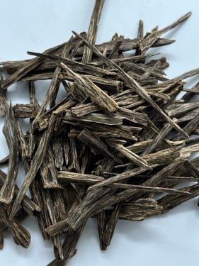 Indian oud sandalwood