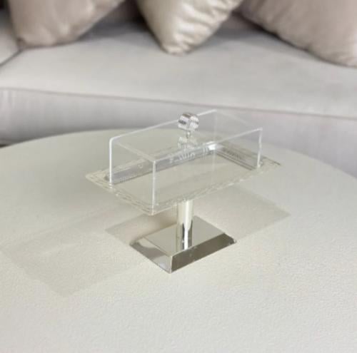 تقديمة بغطاء اكريلك