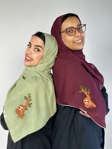 طرحه بوال متوفر باللون التفاحي ، العودي بتطريز الح...