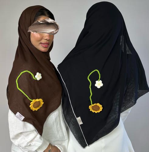 طرحه بوال متوفر باللون الأسود ، البُني ، بتطريز زه...