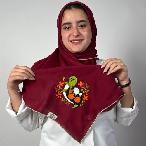 طرحة بوال باللون العودي بتصميم السلحفاة الهادئة تط...