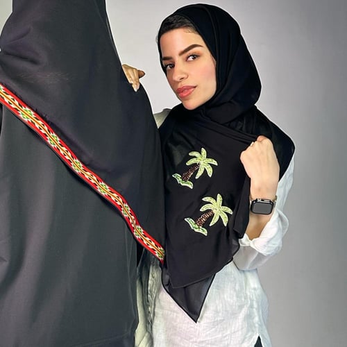 طرحه بوال أسود بطرف كلفه عسيرية ♥️