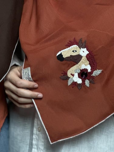 طرحه بوال متوفر باللون البُنّي ، قمر الدين ، بتطري...