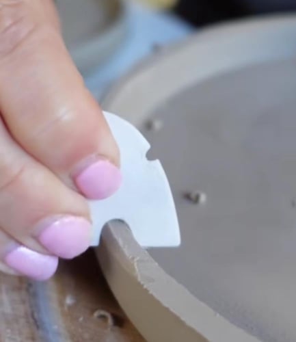 اداة تنعيم الأطراف